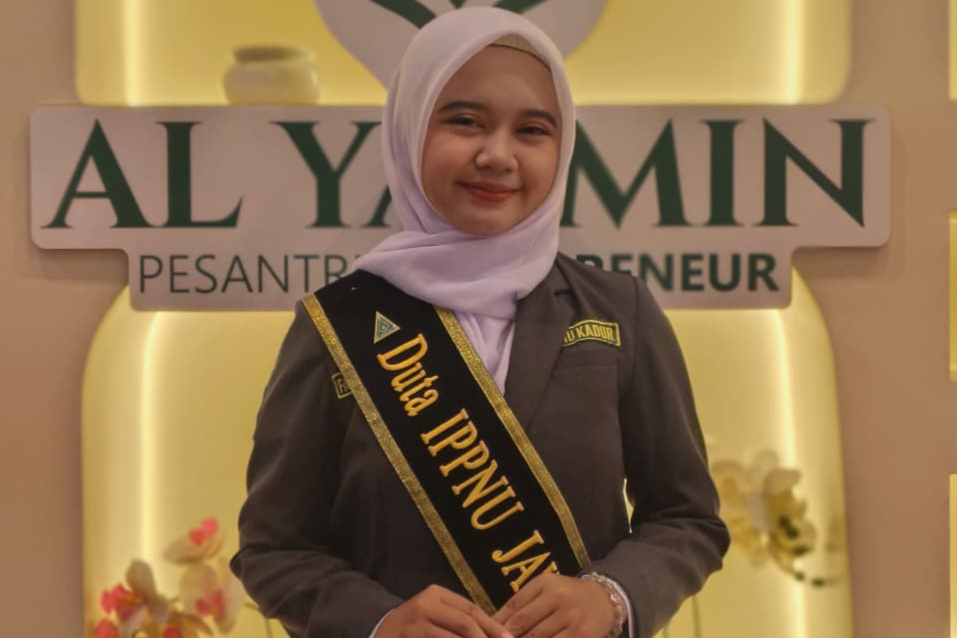 Miliki banyak Talenta, Mahasiswa PBA Ini Finalis IPPNU Duta Jawa Timur & Jelajahi 3 Negara Asia